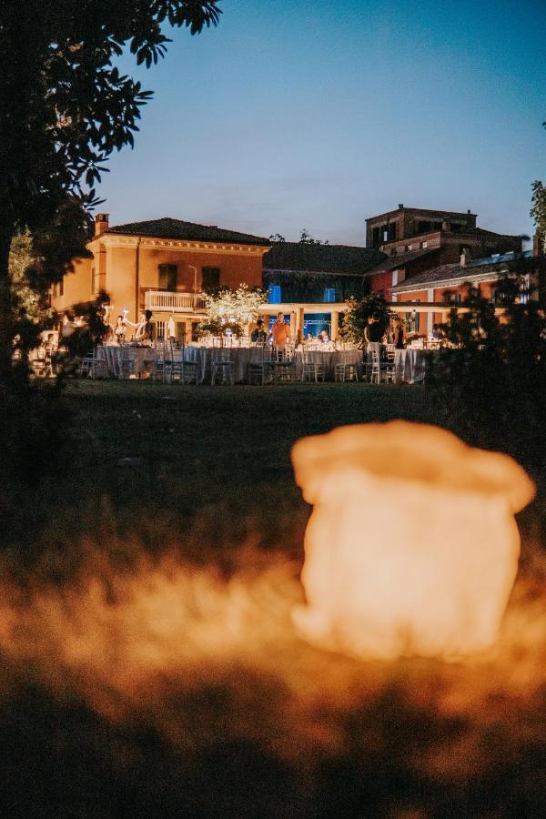 Tenuta Pizzone Wine Resort Rivanazzano Terme Exteriör bild