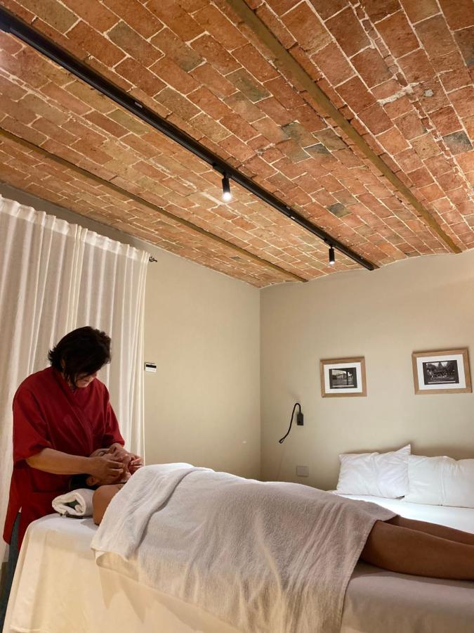Tenuta Pizzone Wine Resort Rivanazzano Terme Exteriör bild