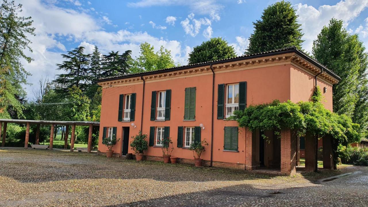 Tenuta Pizzone Wine Resort Rivanazzano Terme Exteriör bild