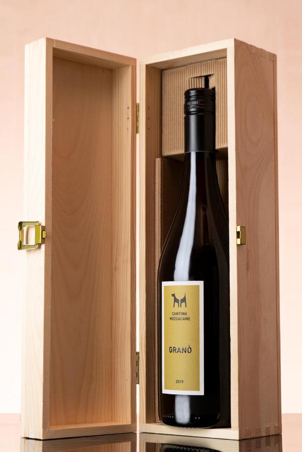 Tenuta Pizzone Wine Resort Rivanazzano Terme Exteriör bild